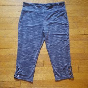 Aero Live Love Dream Space Dye Capri Leggings